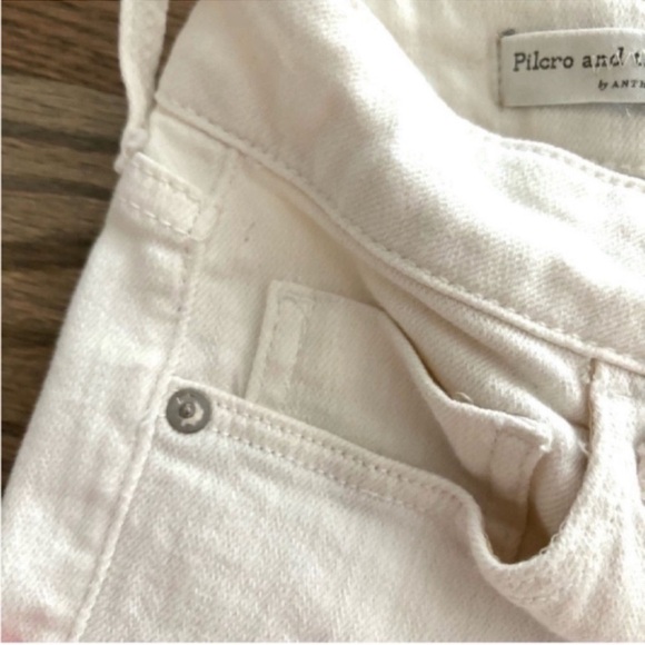 ANTHROPOLOGIE Pilcro and the
Letterpress White Boyfriend Jean Shorts 25 0 - Picture 7 of 11